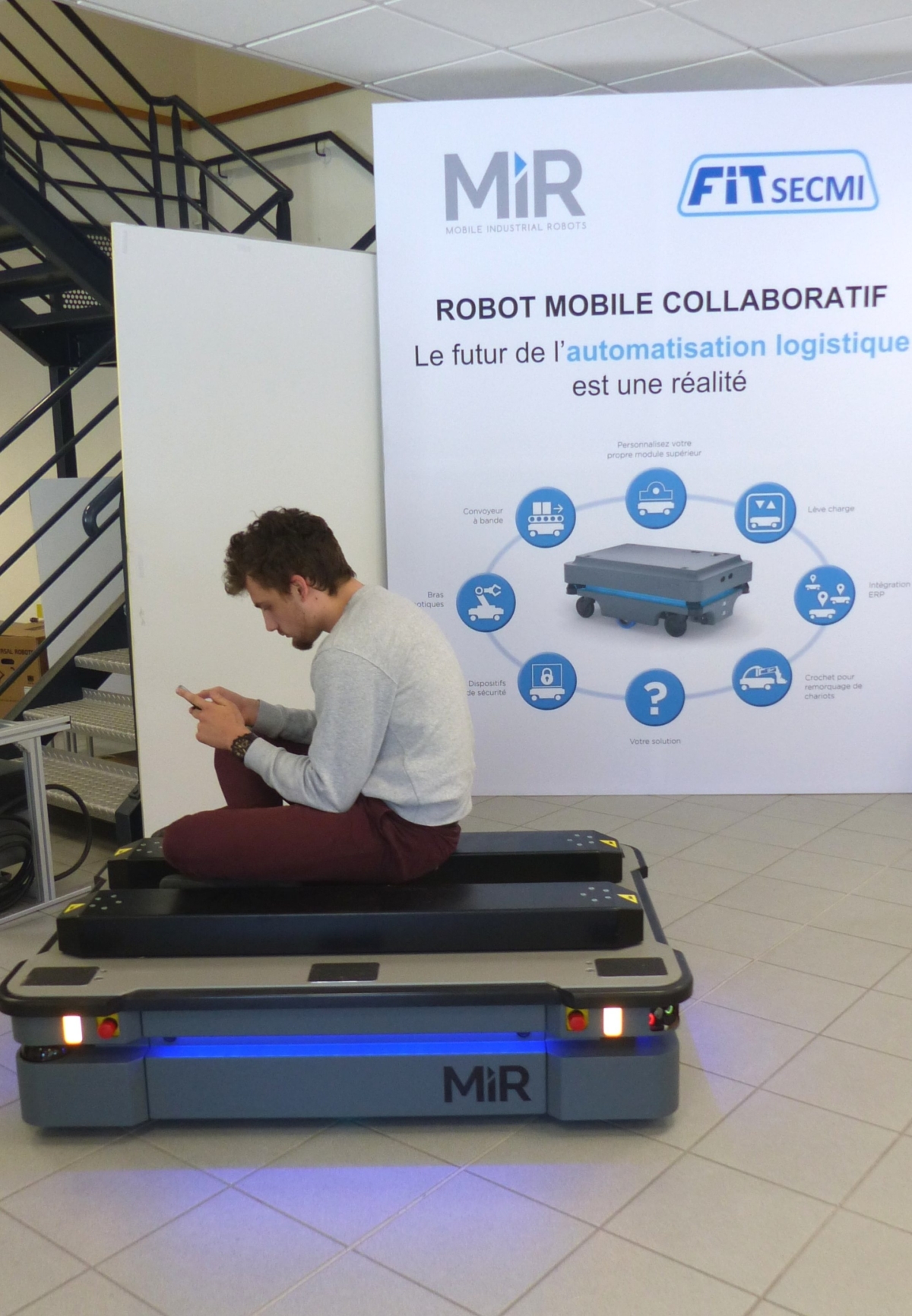 robot-mobile-autonome-mir-500-1200×1732